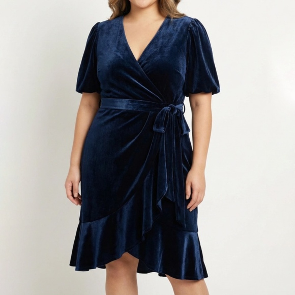Lauren Ralph Lauren. Puff‎ Sleeve Velvet  Wrap Dress.